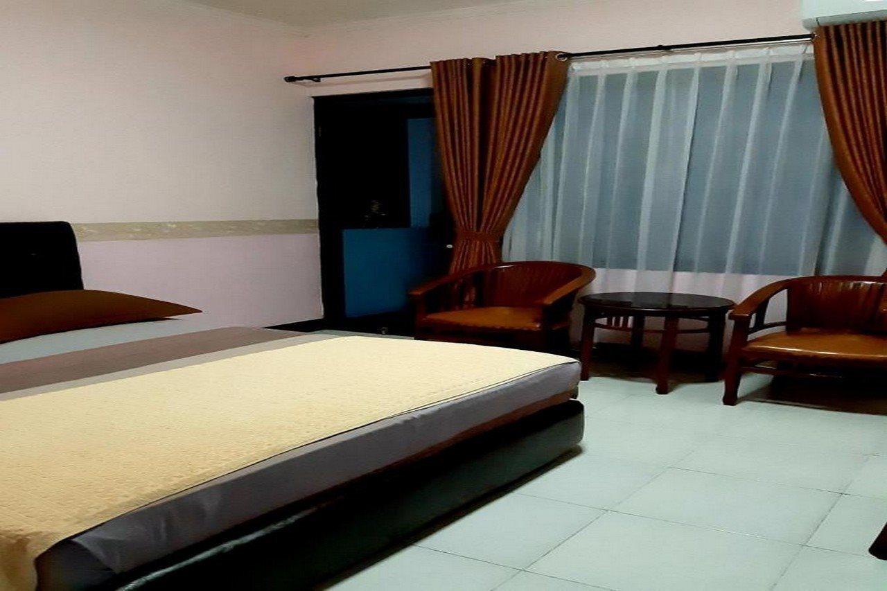 Oyo Life 90091 Wisma Pakuan Syariah Bogor Esterno foto