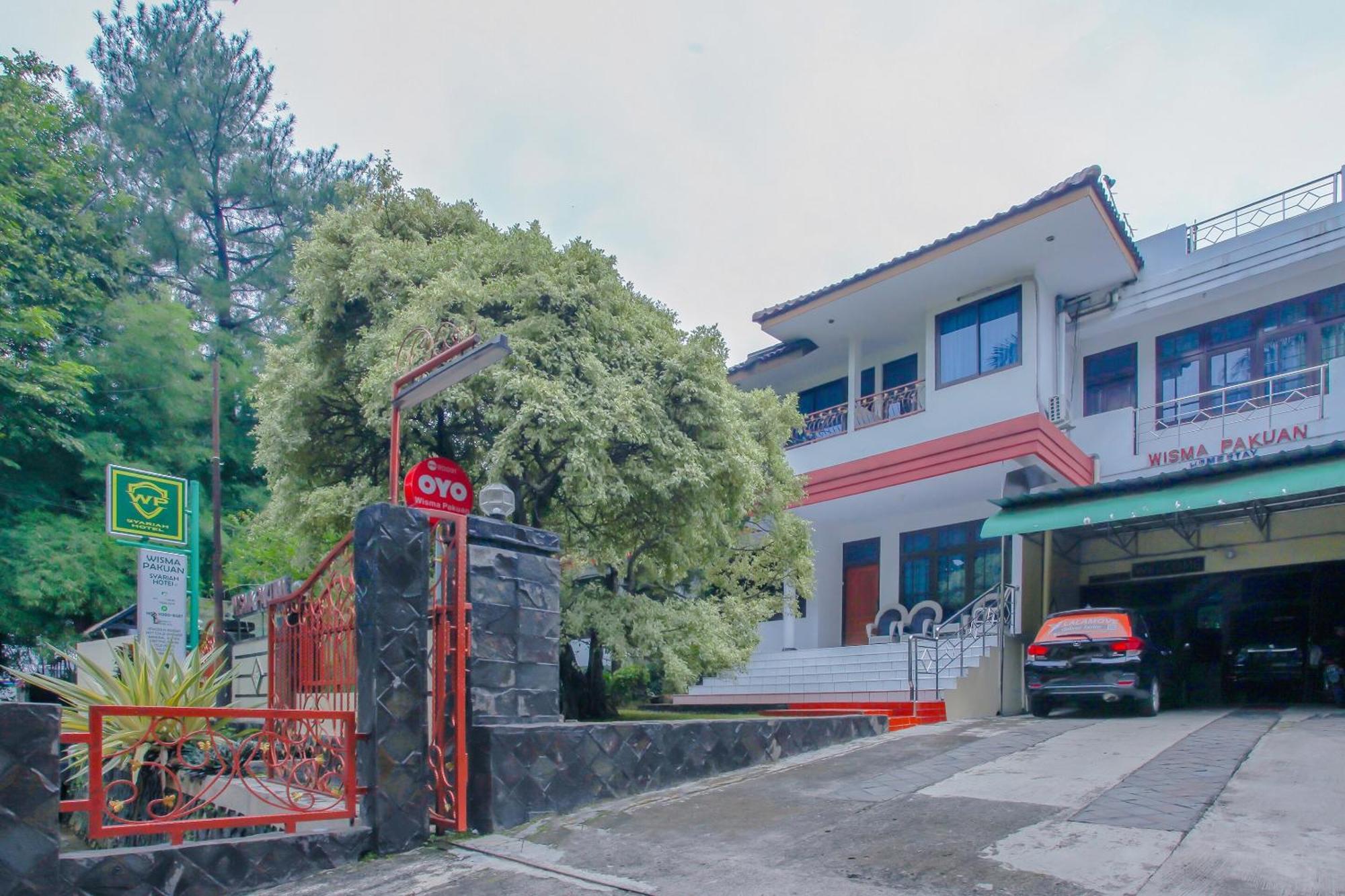 Oyo Life 90091 Wisma Pakuan Syariah Bogor Esterno foto